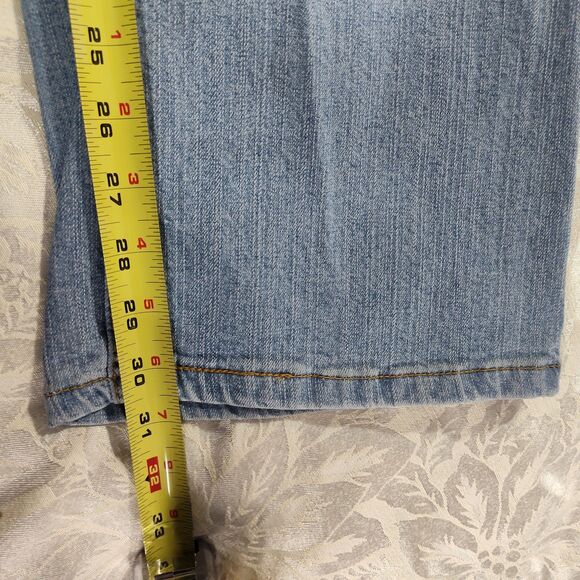 Levi's Jeans Womens 12M Lightwash 550 Relaxed Fit Bootcut Stretchy Midrise - Picture 10 of 11